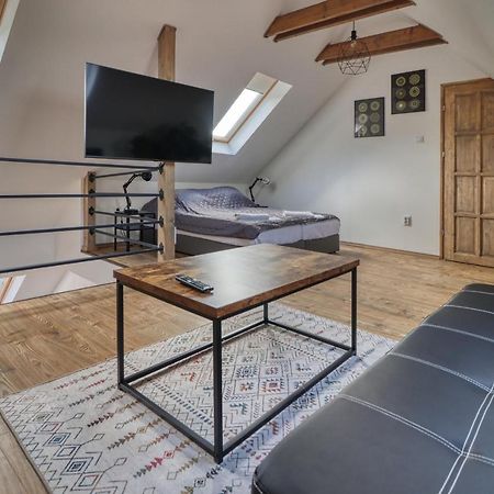 Zenloft Apartman Eger Luaran gambar