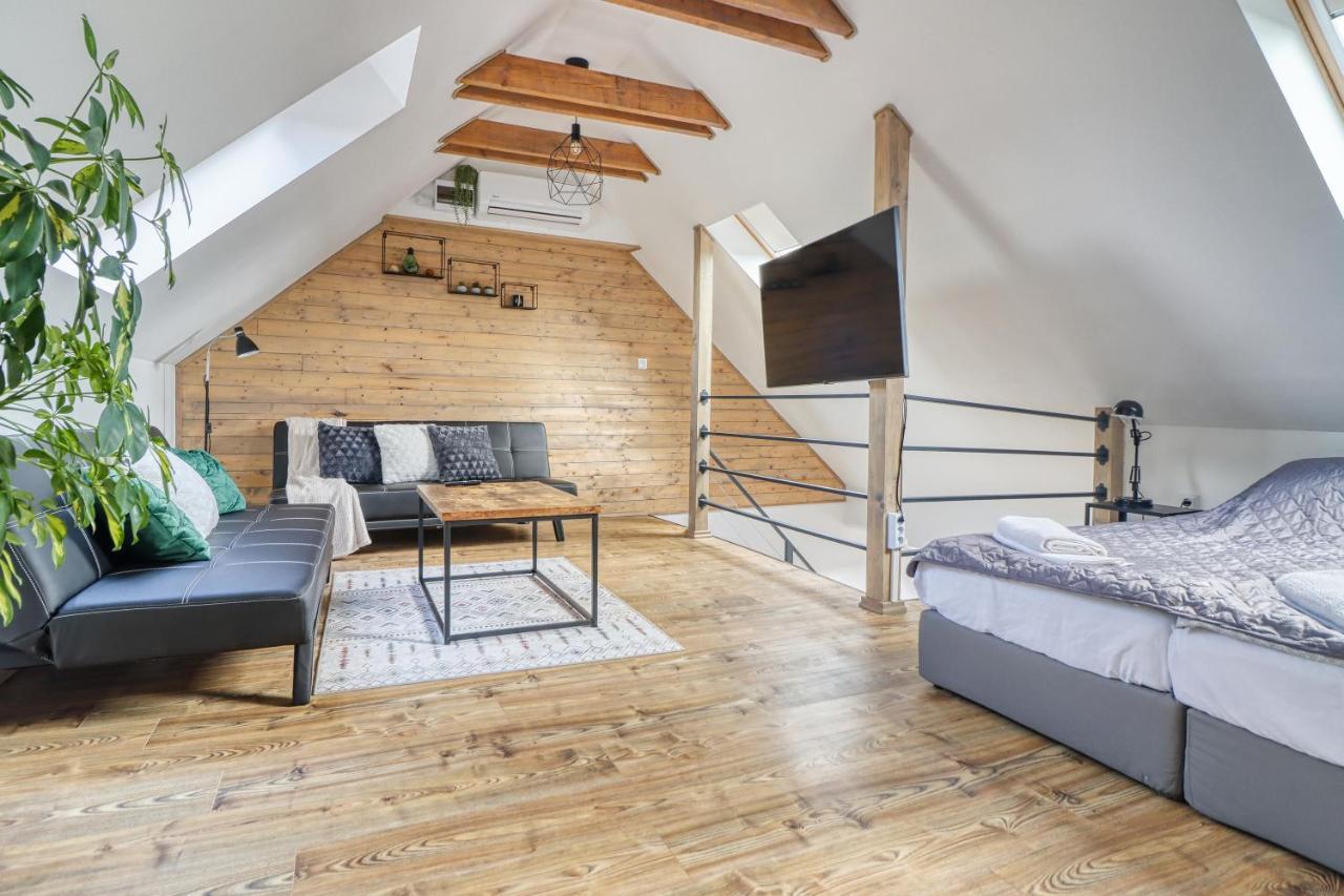 Zenloft Apartman Eger Luaran gambar