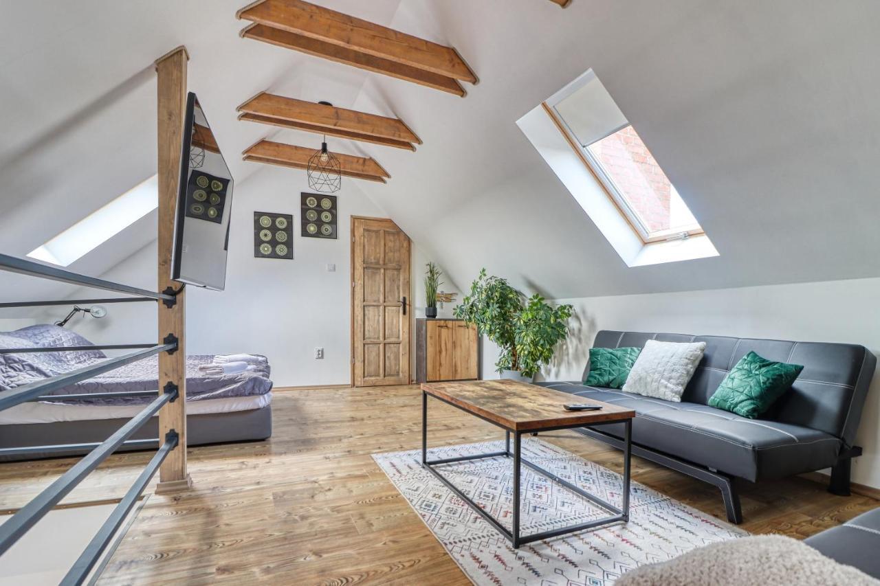 Zenloft Apartman Eger Luaran gambar